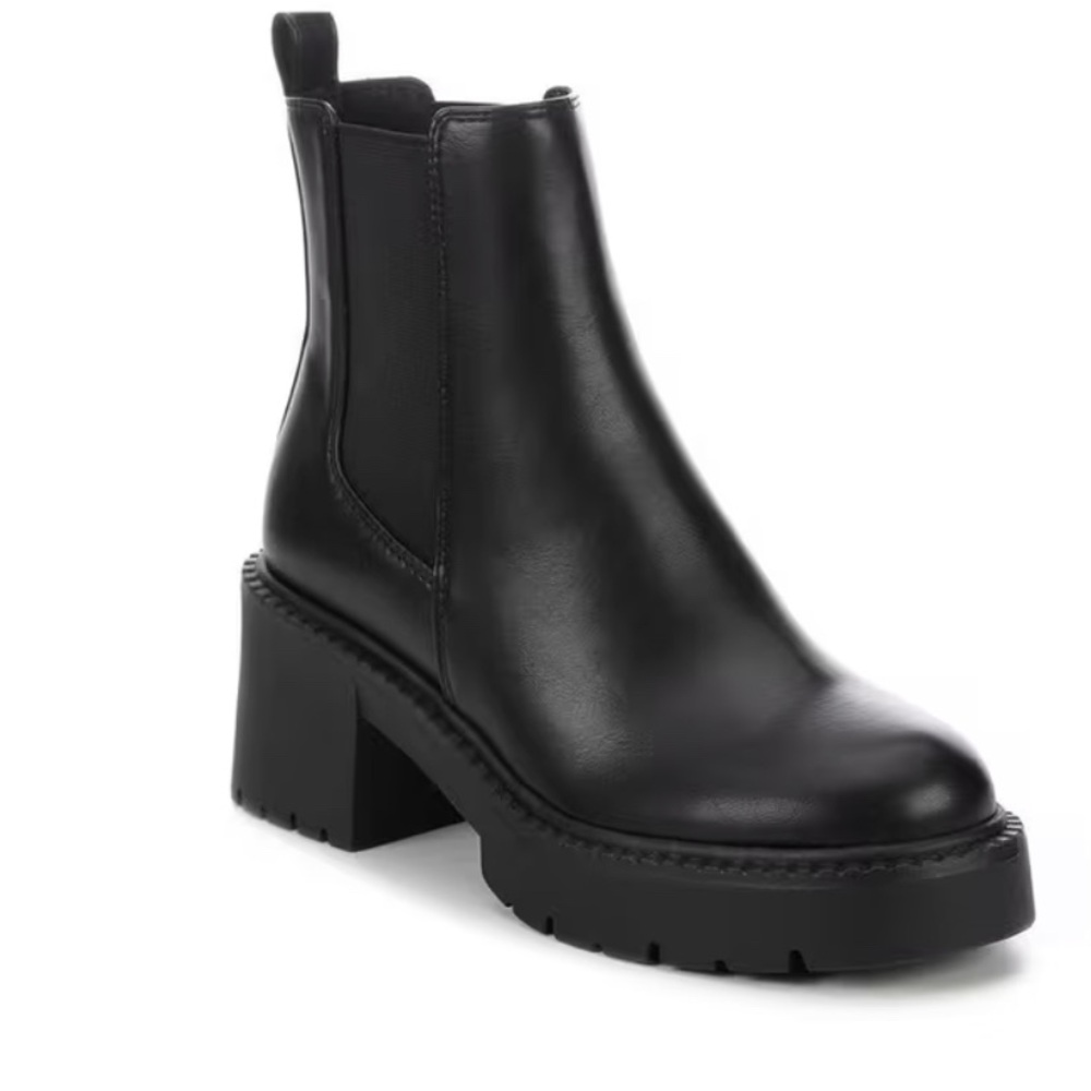Steve Madden Tianna chelsea boot